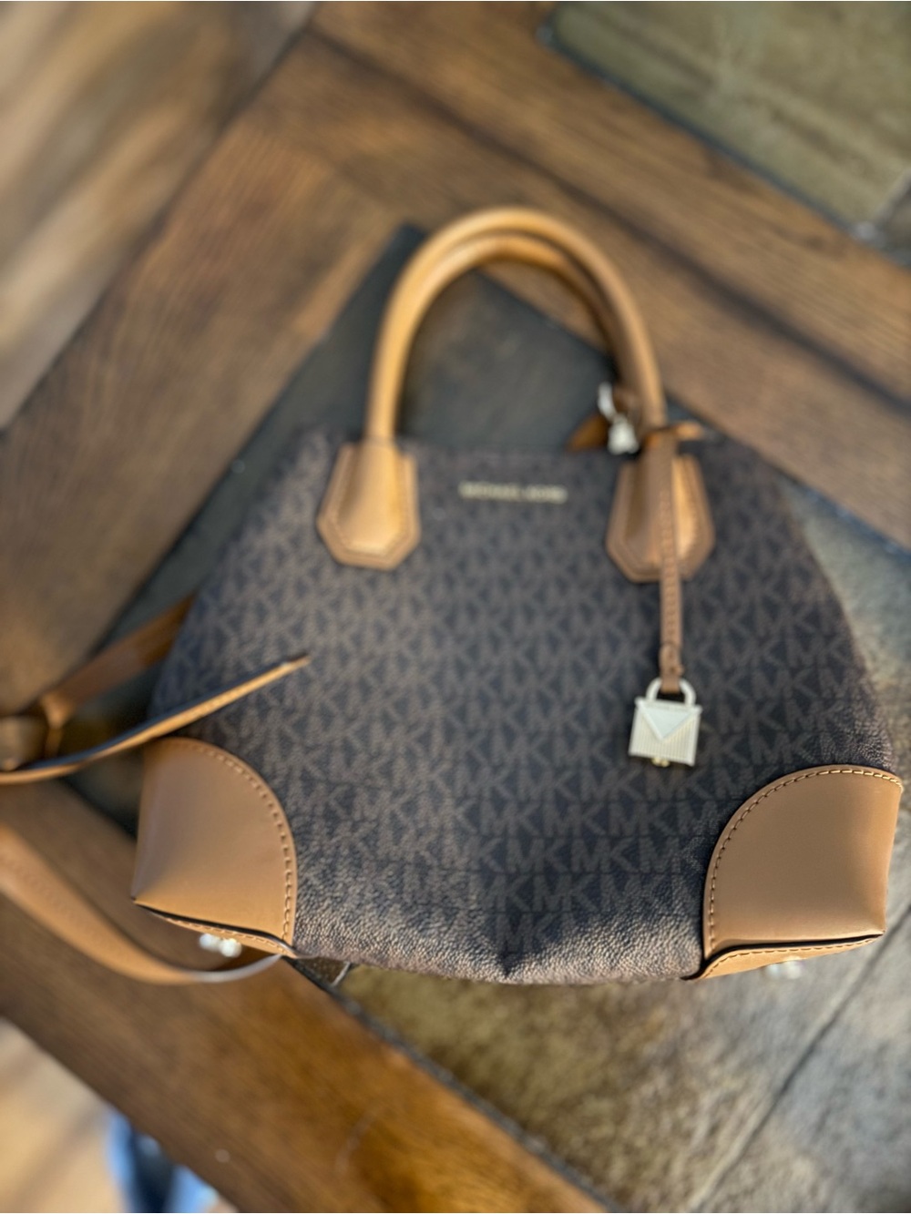 Michael Kors Brown Logo mercer gallery Tan Trim